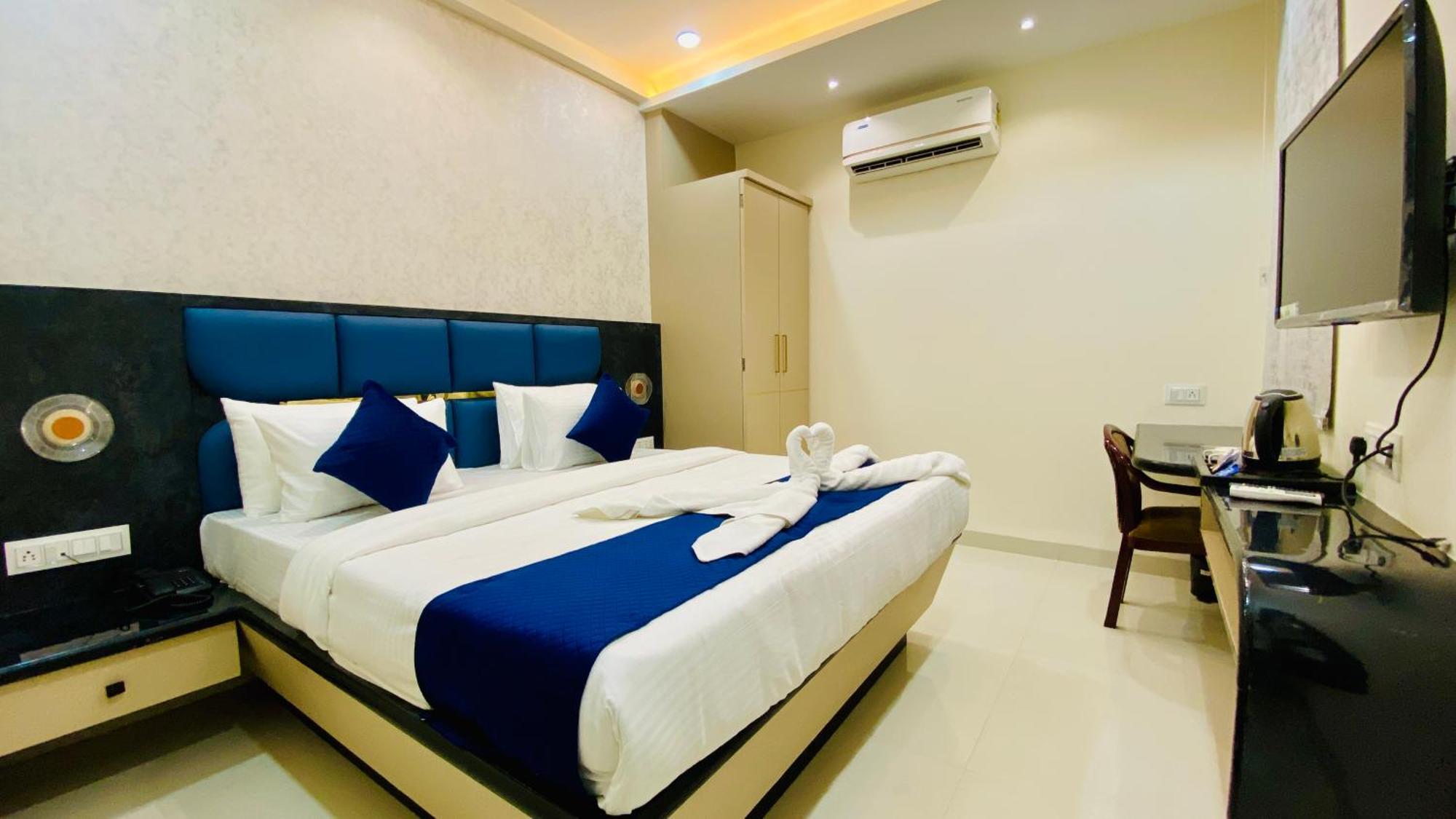 Hotel Aranyasutra Inaya, 印多尔 外观 照片