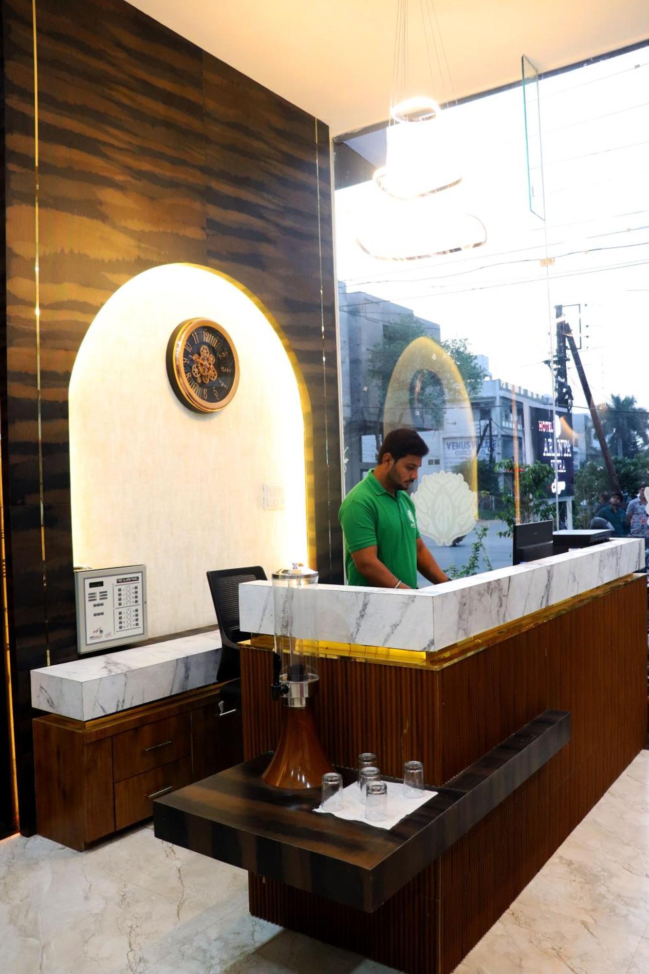 Hotel Aranyasutra Inaya, 印多尔 外观 照片