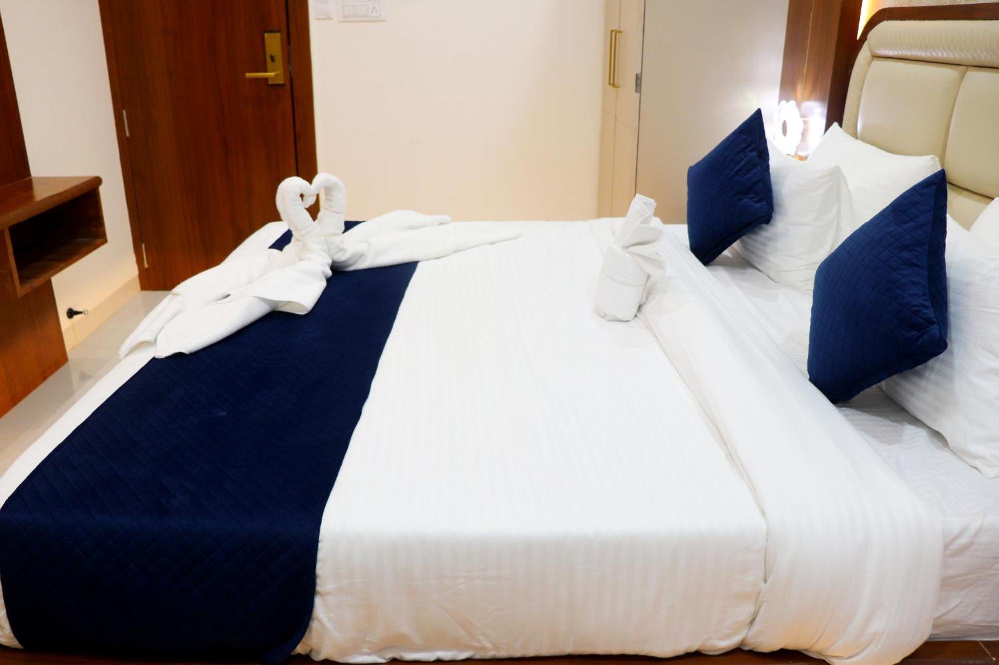 Hotel Aranyasutra Inaya, 印多尔 外观 照片